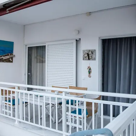 Grey Theros Apartments Paralia Dionisiou Exterior foto